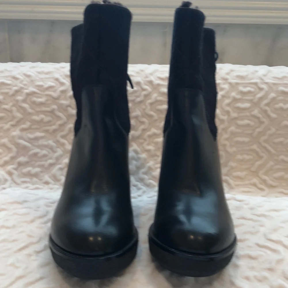 Moncler women’s booties - Picture 4 of 5